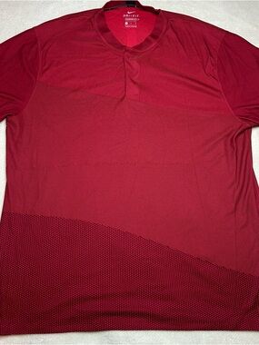 Nike Tiger Woods Collection Men's Short Sleeve Dri-FIT Tee - Deep Red
